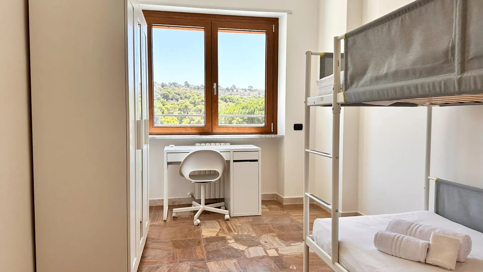 Monte Urpinu Premium Apartment Cagliari 0*,  Olaszország